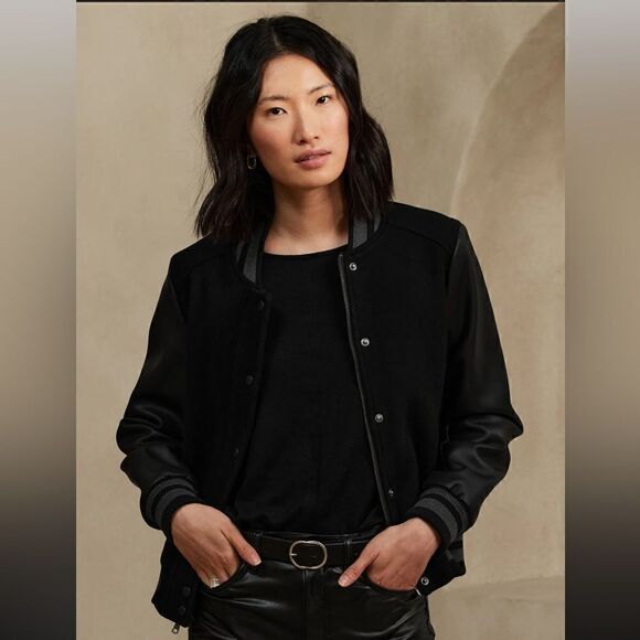 BANANA REPUBLIC SOFT LUXE BAND-HEM TOP - Picture 1 of 12